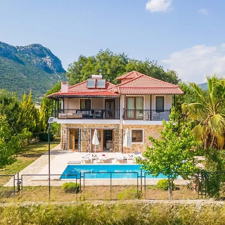 Mavi Ada Villa